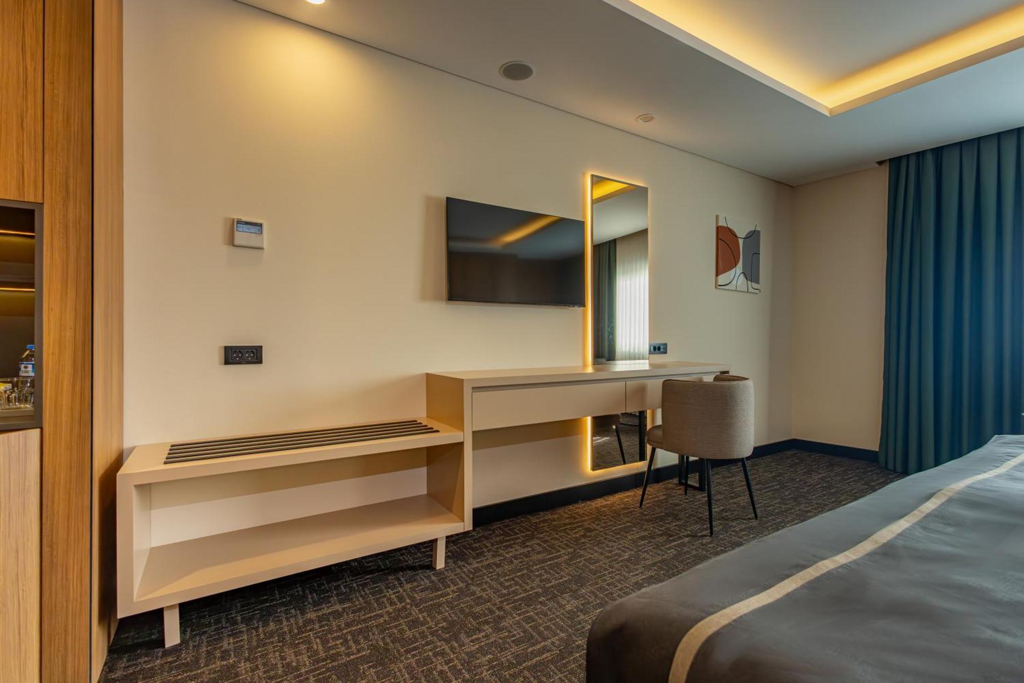 Ft Lotus Thermal Hotel&Spa Trademark Collection By Wyndham Menemen Exteriör bild