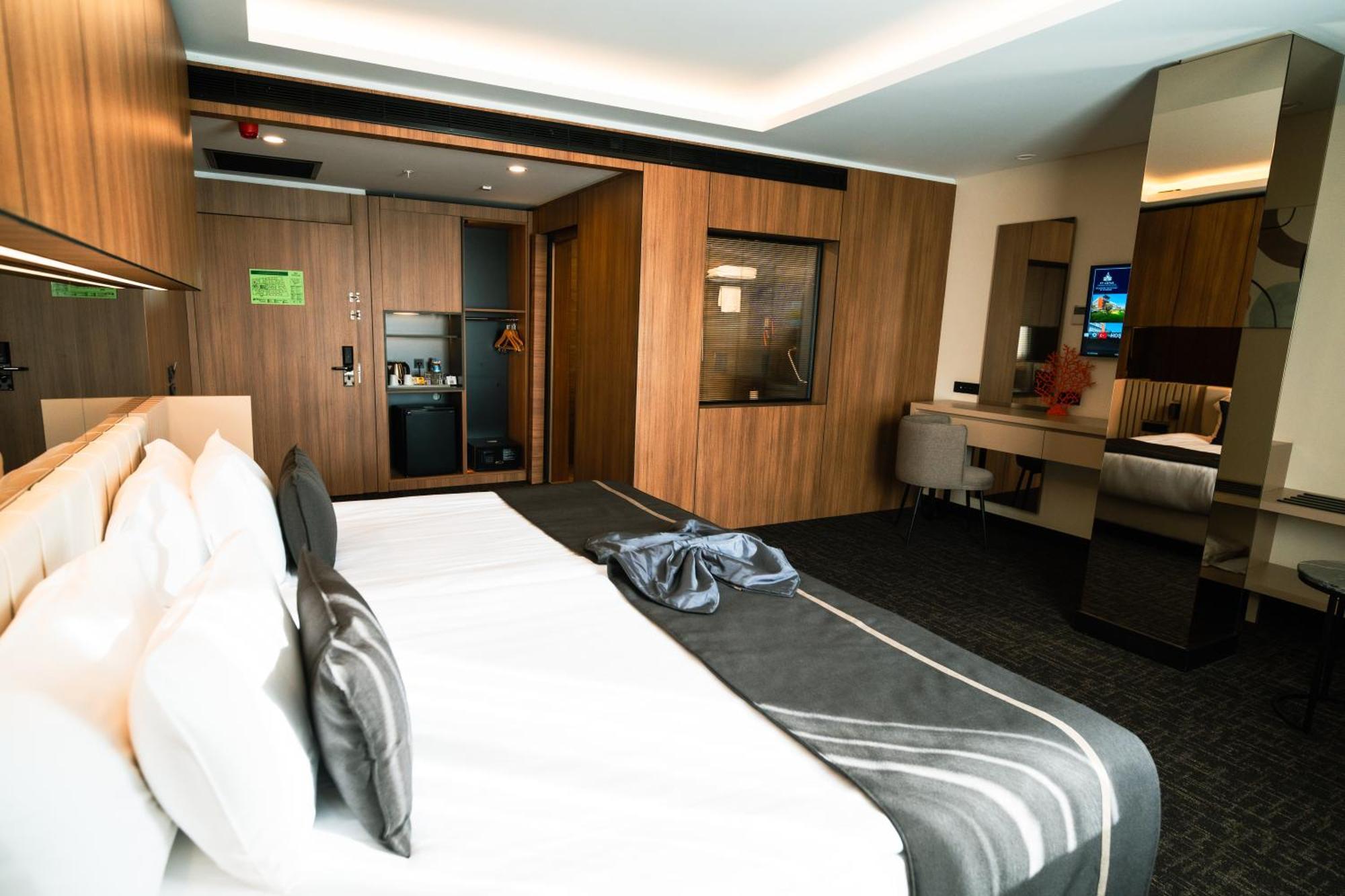 Ft Lotus Thermal Hotel&Spa Trademark Collection By Wyndham Menemen Exteriör bild