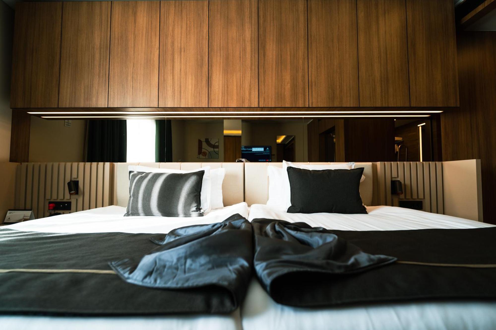 Ft Lotus Thermal Hotel&Spa Trademark Collection By Wyndham Menemen Exteriör bild